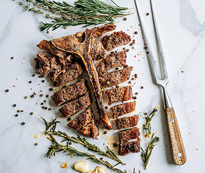 Acidic marinades penetrate fibers to tenderize meat